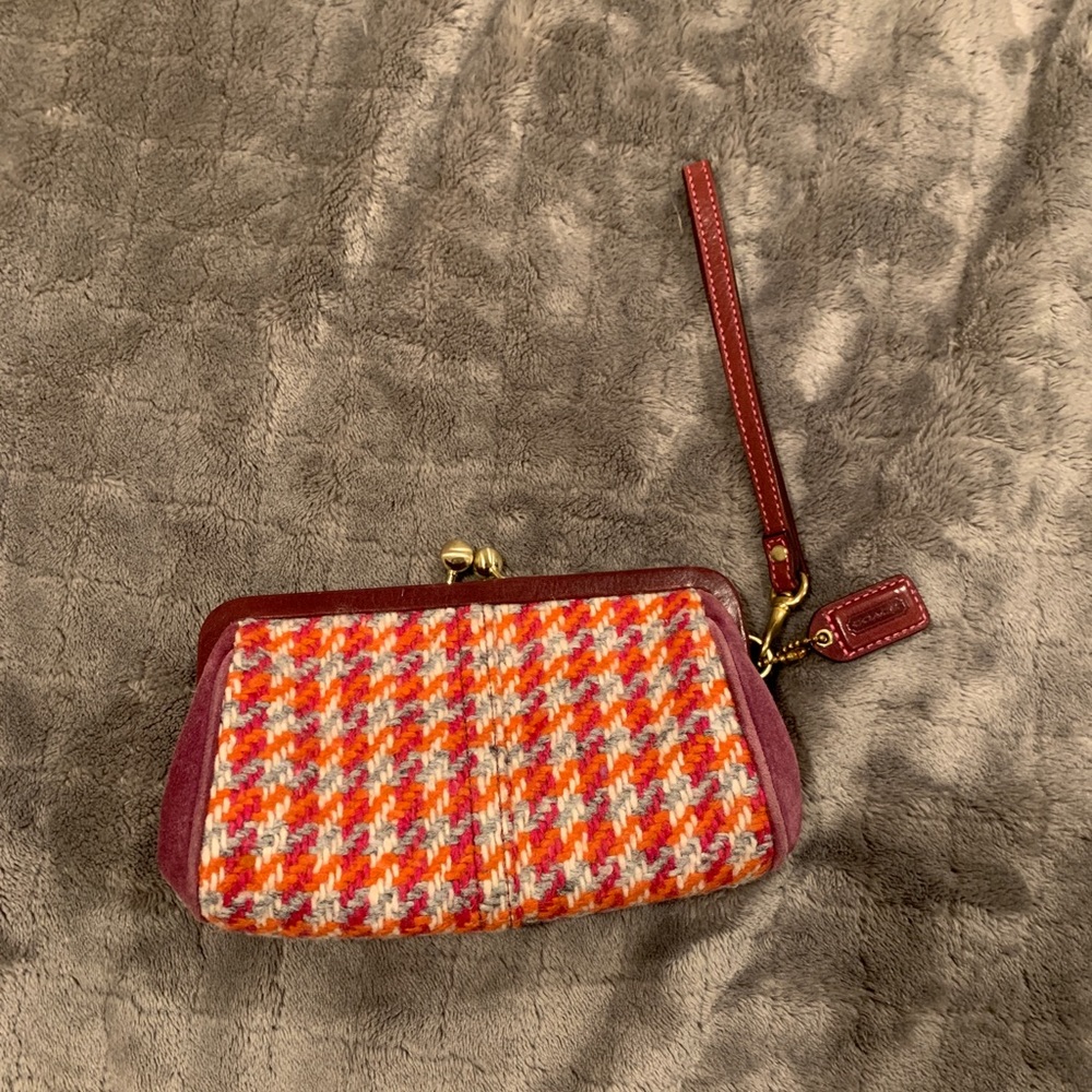 Vintage Coach tweed houndstooth wristlet